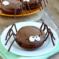 Whoopie Pie Spiders for Halloween