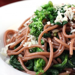 Zinfandel Spaghettini with Rapini