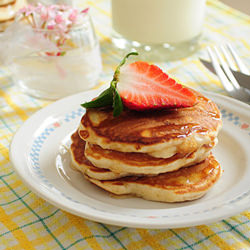 Mini Strawberry Pancakes