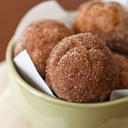 Baked Pumpkin Spice Donut Holes