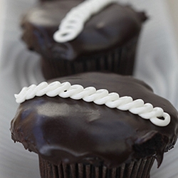 “Hostess cupcake” from Junior’s