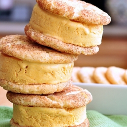 Pumpkin Ice Cream Sandwiches