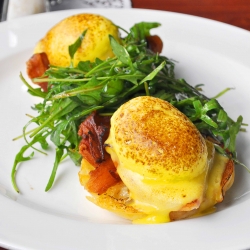 Eggs Benedict