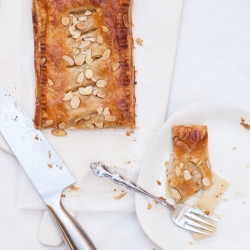 Pear, Honey & Ginger Slab Pie