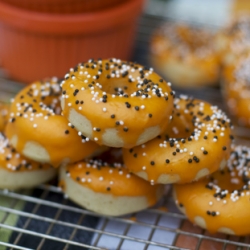 Itty Bitty Baked Doughnuts