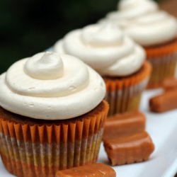 Pumpkin Cupcakes w/Salted Caramel