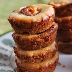 Snickers Caramel Cheesecake Cookies