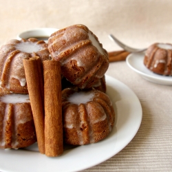 Gingerbread Bundts & Cinnamon Glaze