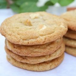 White Chocolate Macadamia Cookies