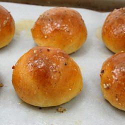 Sweet Potato Rolls with Maple Butter