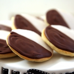 Black and White Cookie