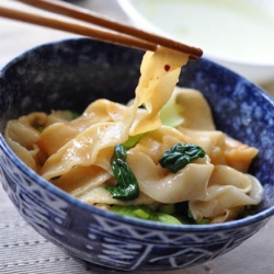 Stretching Noodles w/ Green Onion