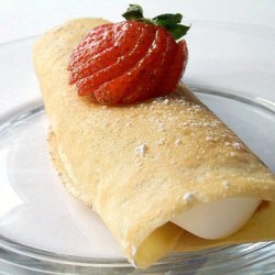 Crepes with Strawberries and Cream