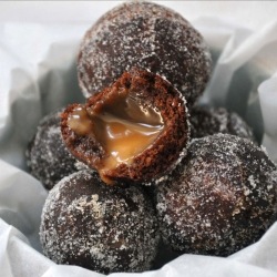 Chocolate-caramel Doughnut Holes