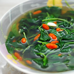 Chinese Spinach Soup With Wolfberries