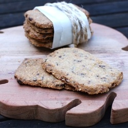 Toasted Quinoa Shortbread Cookies