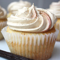 Vanilla Bean Latte Cupcake