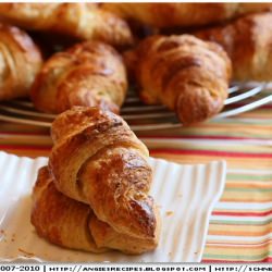 Spelt Croissants