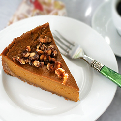 Pumpkin Pie w/ Praline Topping