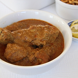 Kashmiri Chicken Curry