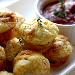 One-Bite Pepperoni Pizza Puffs