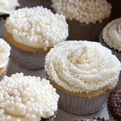 Let It Snow! Cupcakes