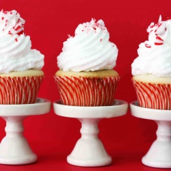 Vanilla-Peppermint Cupcakes