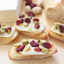 Cranberry Orange Brie Crostini