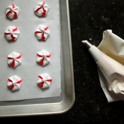 Peppermint Meringues