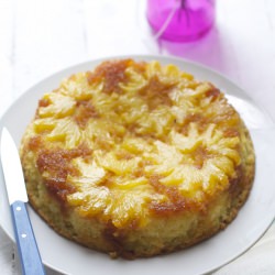 Caramelised Pineapple Cake