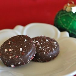 Chocolate-Peppermint Covered Oreos