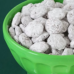 Puppy Chow (Muddy Buddies)