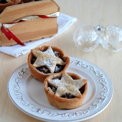 Cinnamon-Chocolate Fruit Mince Tart