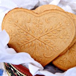 Brown Sugar Molded Cookies