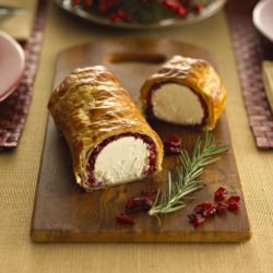 Baked Goat Cheese En Croute