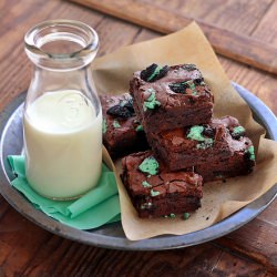 Peppermint Oreo Brownies