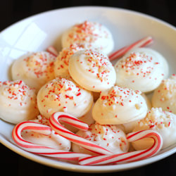 Peppermint & Cocoa Meringues