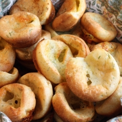 Mini-Popovers wth Brie and Dill