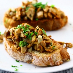 Chanterelle Toasts