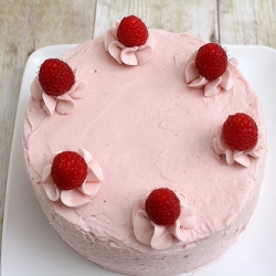 Hazelnut Raspberry Layer Cake