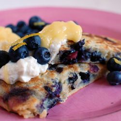 Blueberry Pancakes & Lemon Curd