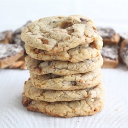 Chocolate Chip Almond Toffee Cookie