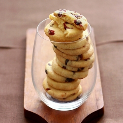 Lemon Polenta Cranberry Cookies