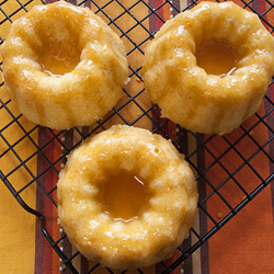 Cream Mini Bundts