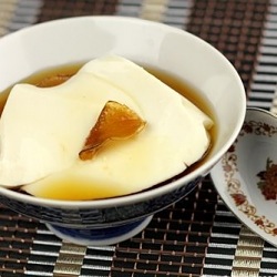 Tofu Dessert in Ginger Syrup