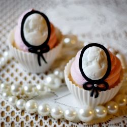 Cameo Cupcakes