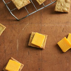 Homemade Wheat Thins Crackers