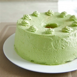 Lychee Chiffon with Matcha Cream