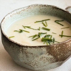 Light Cauliflower Soup