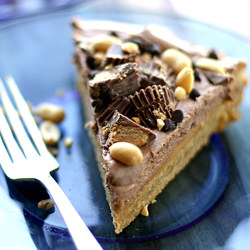 Peanut Butter Cup Cookie Pie